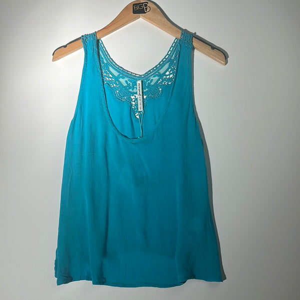Aqua Elegance Lace Detail Tank